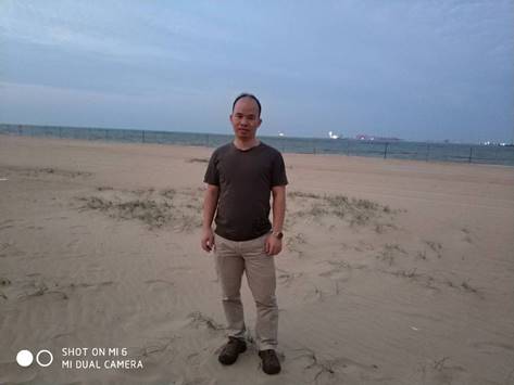邹克.jpg